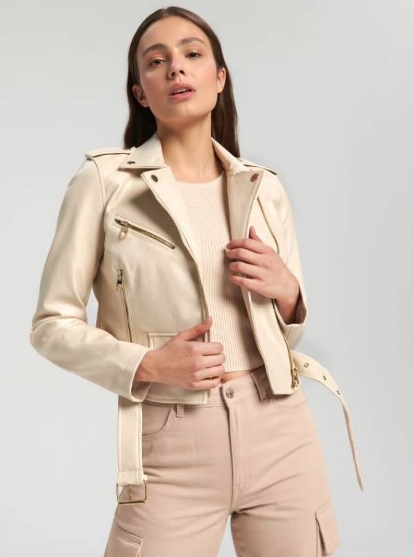 Jaket biker dengan tali pinggang